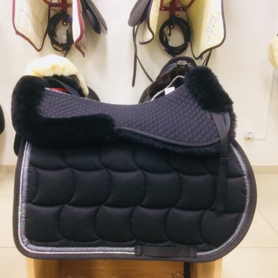 Меховушка под седло